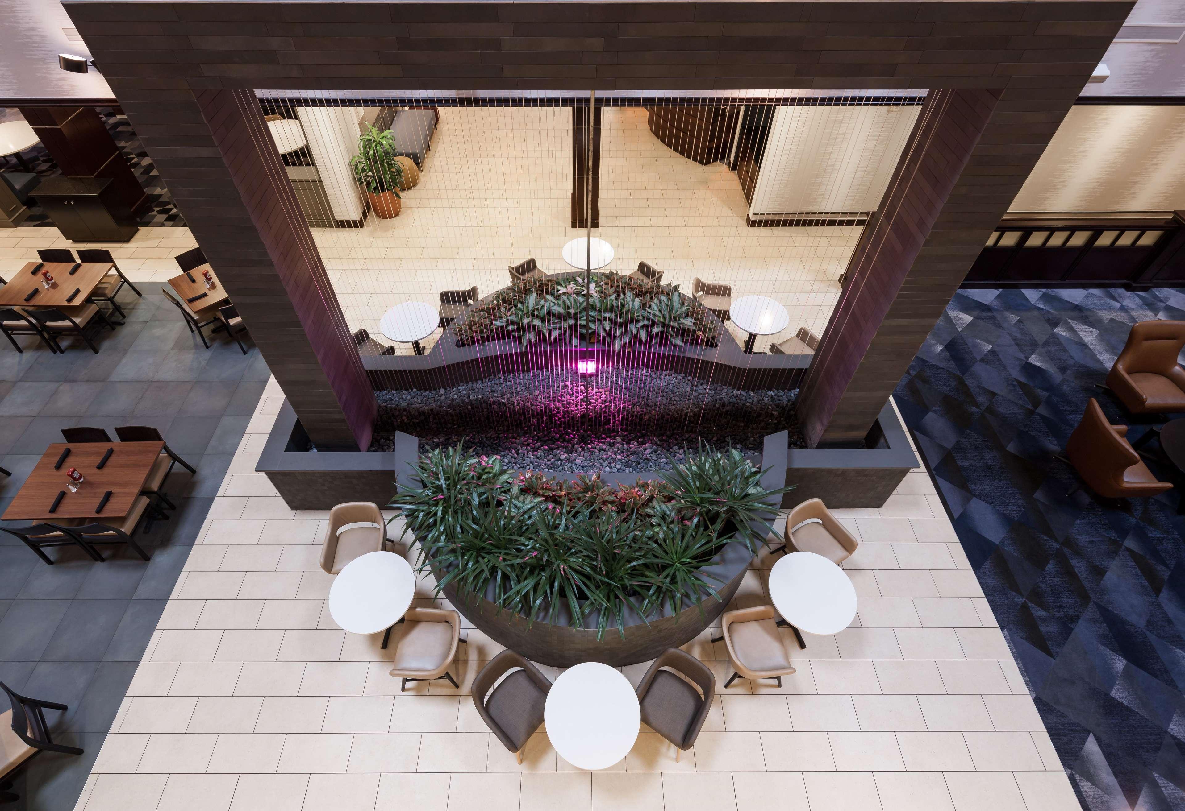 Embassy Suites By Hilton Tampa Brandon Heartland Екстериор снимка